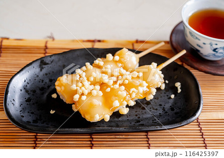 関西風だし味　串だんご 116425397