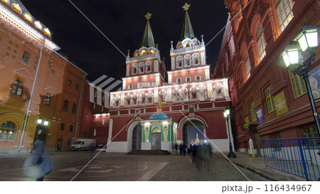 Tourists walk on Red Square near the branch of the Historical Museum and the zero kilometer in Moscow. timelapse hyperlapse 116434967