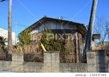 空き家になった日本の住宅 空き家になった日本の住宅 116435369