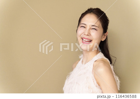ワンホンメイク　ビューティー　女性 116436588