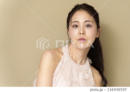 ワンホンメイク　ビューティー　女性 116436597