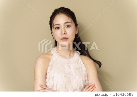 ワンホンメイク　ビューティー　女性 116436599