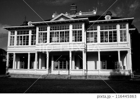 歴史的洋風建築モノクロ 116445863