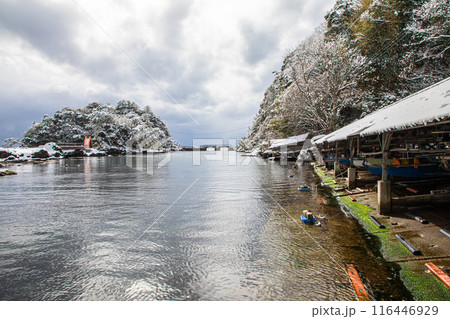 【新潟県_佐渡_矢島・経島】冬の景観を見て楽しもう 【新潟県_佐渡_矢島・経島】冬の景観を見て楽しもう 116446929