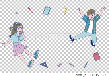 元気にジャンプする小学生の男女 116451323