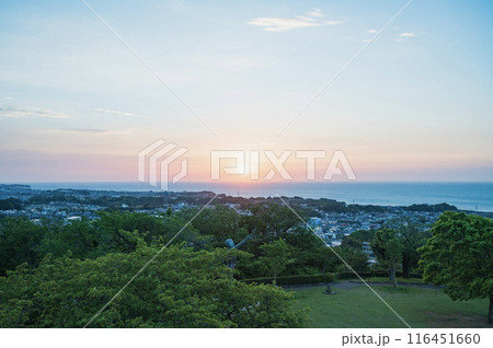茨城 かみね公園展望台から望む朝日 茨城 かみね公園展望台から望む朝日 116451660