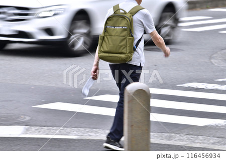 日本の横浜都市景観 手放せないマスク…高齢化社会…呪縛・妄想・妄信の解放まではまだ＝横浜市内 116456934