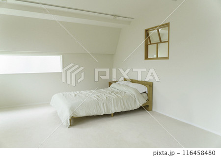 シンプルな白い寝室 シンプルな白い寝室 116458480
