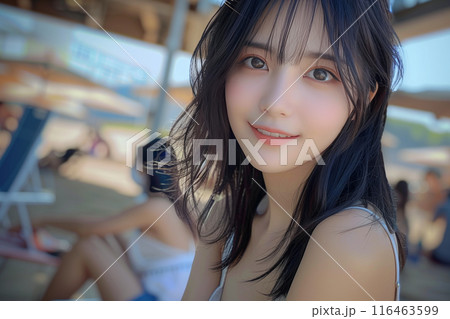 海に遊びに来ている女性 海に遊びに来ている女性 116463599