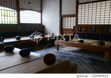 興聖寺　僧堂の内部　京都府宇治市 116464924