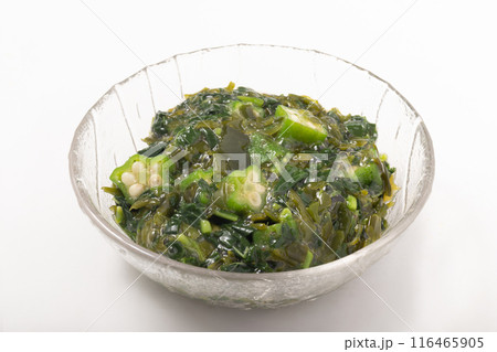 モロヘイヤ　めかぶ　オクラ　麺つゆ和え 116465905