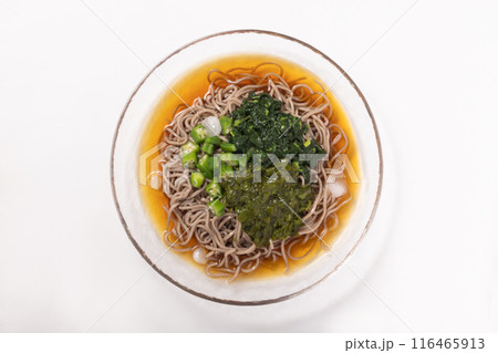 ねばねば　冷やし蕎麦（オクラ　モロヘイヤ　めかぶ） 116465913