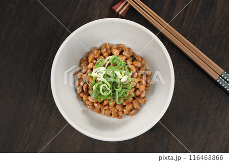 小皿に入れた納豆 小皿に入れた納豆 116468866
