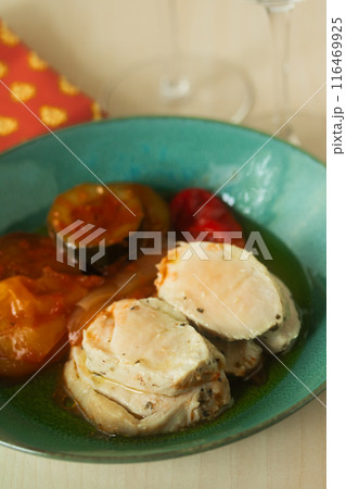 巻かない手作り「鶏ハム」バジルガーリック風味 116469925