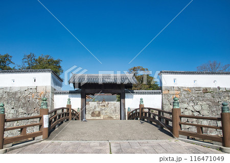 赤穂城隅櫓と大手門 116471049