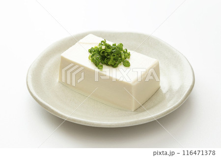 白背景に木綿豆腐 116471378