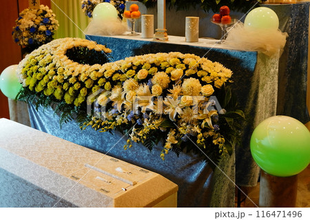 お洒落な花祭壇 お洒落な花祭壇 116471496