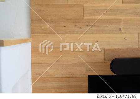 無垢板を使った壁（アカシア材） 116471569