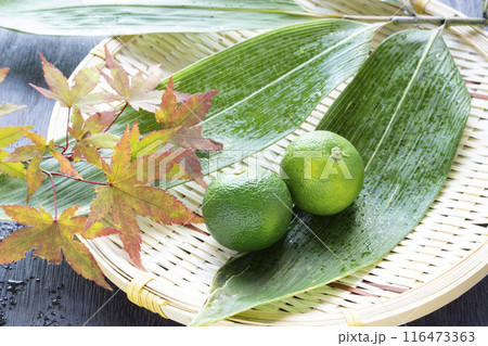 秋の味覚、松茸 秋の味覚、松茸 116473363