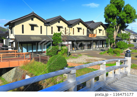 【兵庫県】快晴の出石城下町の町並み 116475177