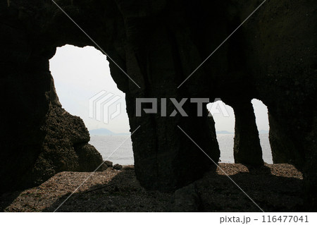 本山岬のくぐり岩 本山岬のくぐり岩 116477041