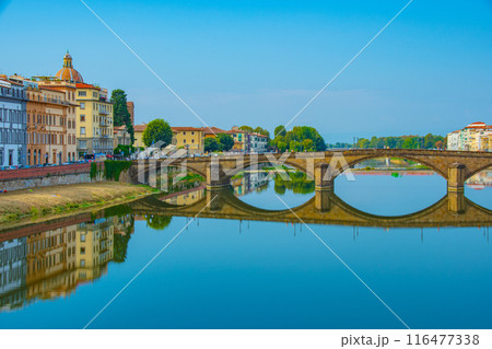イタリアの花の都フイタリアの花の都フィレンツェの旅行風景ィレンツェの旅行風景 116477338