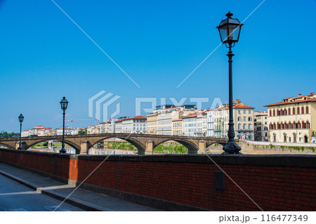 イタリアの花の都フイタリアの花の都フィレンツェの旅行風景ィレンツェの旅行風景 116477349