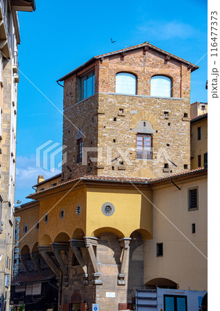 イタリアの花の都フイタリアの花の都フィレンツェの旅行風景ィレンツェの旅行風景 116477373