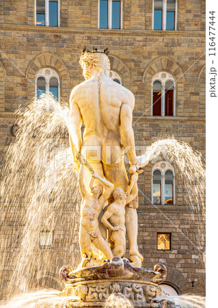 イタリアの花の都フィレンツェの旅行風景 116477444