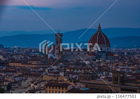 イタリアの花の都フィレンツェの旅行風景 116477501
