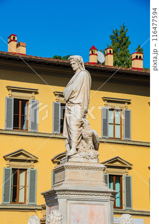 きれいな大聖堂のあるイタリアの花の都フィレンツェの旅行風景 116477594