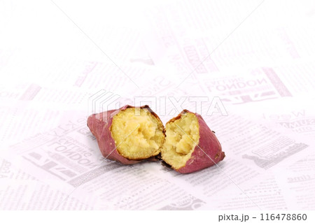 焼き芋 紅優甘 べにゆうか 割ったところ 明るい背景 焼き芋 紅優甘 べにゆうか 割ったところ 明るい背景 116478860