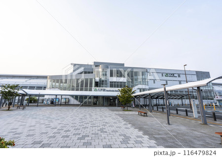 早朝の八戸駅　駅舎　西口　青森県八戸市 116479824