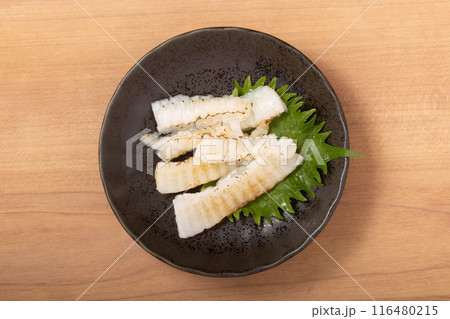 炙り　えんがわ　刺身（あぶらがれい） 116480215