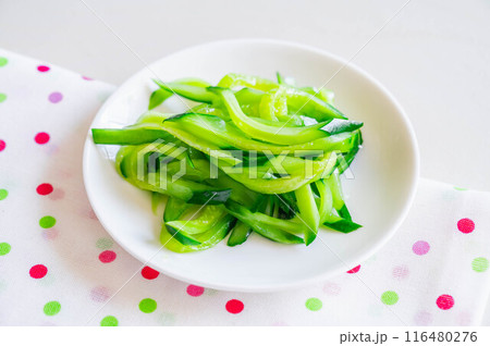 きゅうりの浅漬け きゅうりの浅漬け 116480276