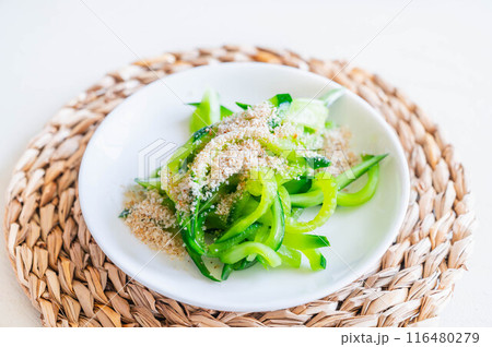 きゅうりの浅漬け 116480279