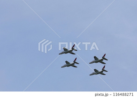T4　練習機　展示飛行　編隊飛行 116488271