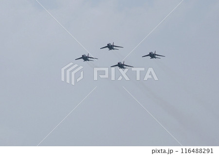 T4 練習機 展示飛行 編隊飛行 T4 練習機 展示飛行 編隊飛行 116488291
