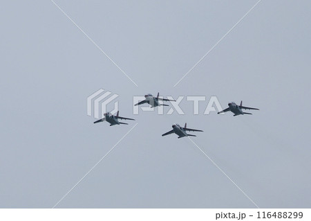 T4　練習機　展示飛行　編隊飛行 116488299