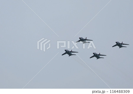 T4 練習機 展示飛行 編隊飛行 T4 練習機 展示飛行 編隊飛行 116488309