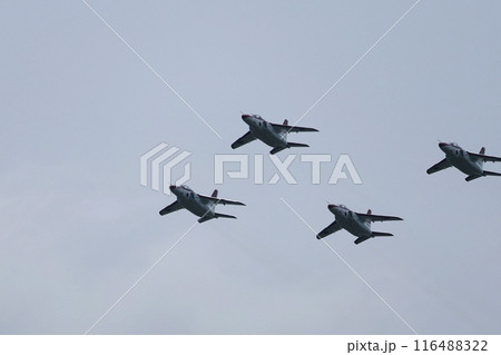 T4　練習機　展示飛行　編隊飛行 116488322