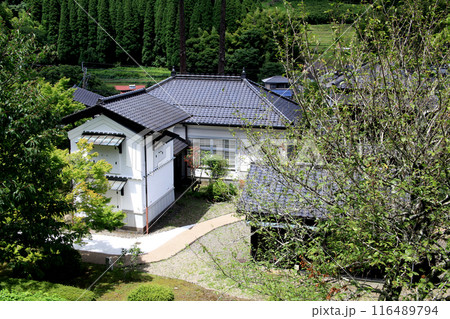 阿蘇郡小国町「北里柴三郎記念館」　里山の緑に囲まれた観光施設 116489794