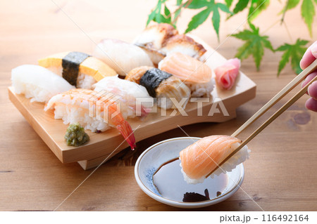 お寿司 お寿司 116492164