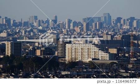 流山セントラルパーク駅周辺と都心のビル群 流山セントラルパーク駅周辺と都心のビル群 116496377