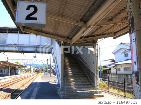 JR和歌山線の難読駅『御所駅（ごせえき）』 116497315