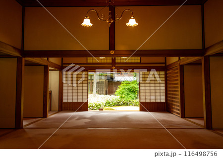 歴史の中から見える新緑 歴史の中から見える新緑 116498756