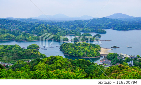唐津市肥前町のいろは島 116500794
