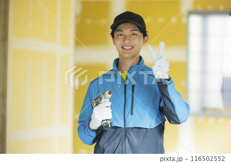 職人　内装業イメージ 116502552