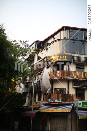 ベトナム観光旅行・ハノイ旧市街の街角・Vietnam Hanoi Oldtown Street ベトナム観光旅行・ハノイ旧市街の街角・Vietnam Hanoi Oldtown Street 116503268