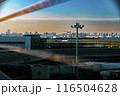 羽田空港第二ターミナル展望デッキより　夕暮れ　C滑走路からの離着陸機 116504628